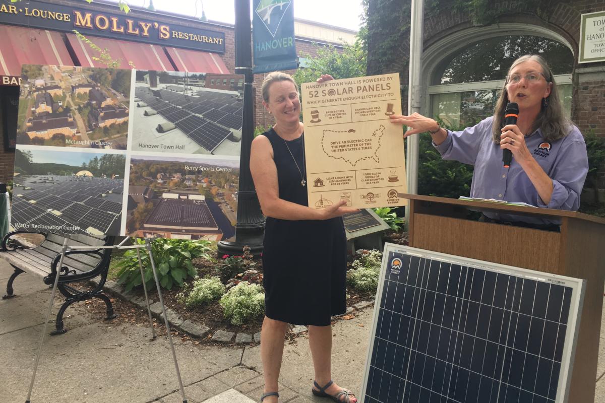 52 Solar Panels Presentation